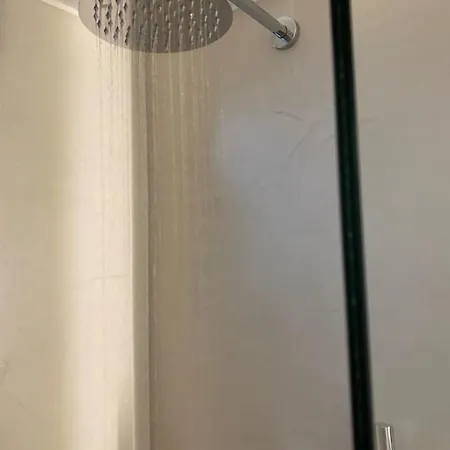 Kikkos Νέα Κορώνη