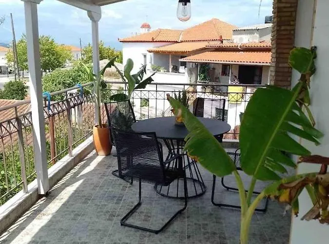 Kikkos * Νέα Κορώνη